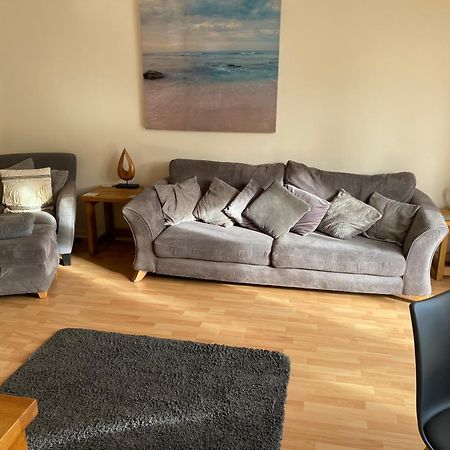 River Courtyard Apartment In The Heart Of Stneots سانت نيوتس المظهر الخارجي الصورة